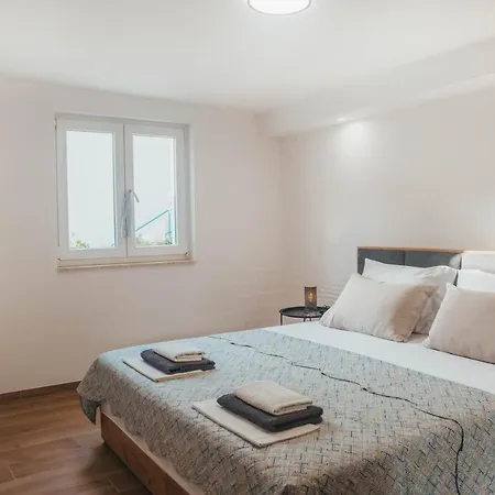 Apartman Nina *